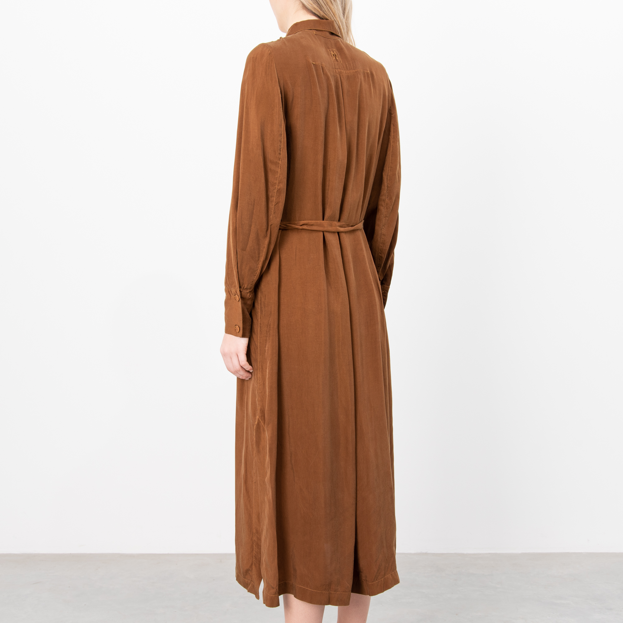 OCRE BUTTONED CUPRO DRESS|wolfensson
