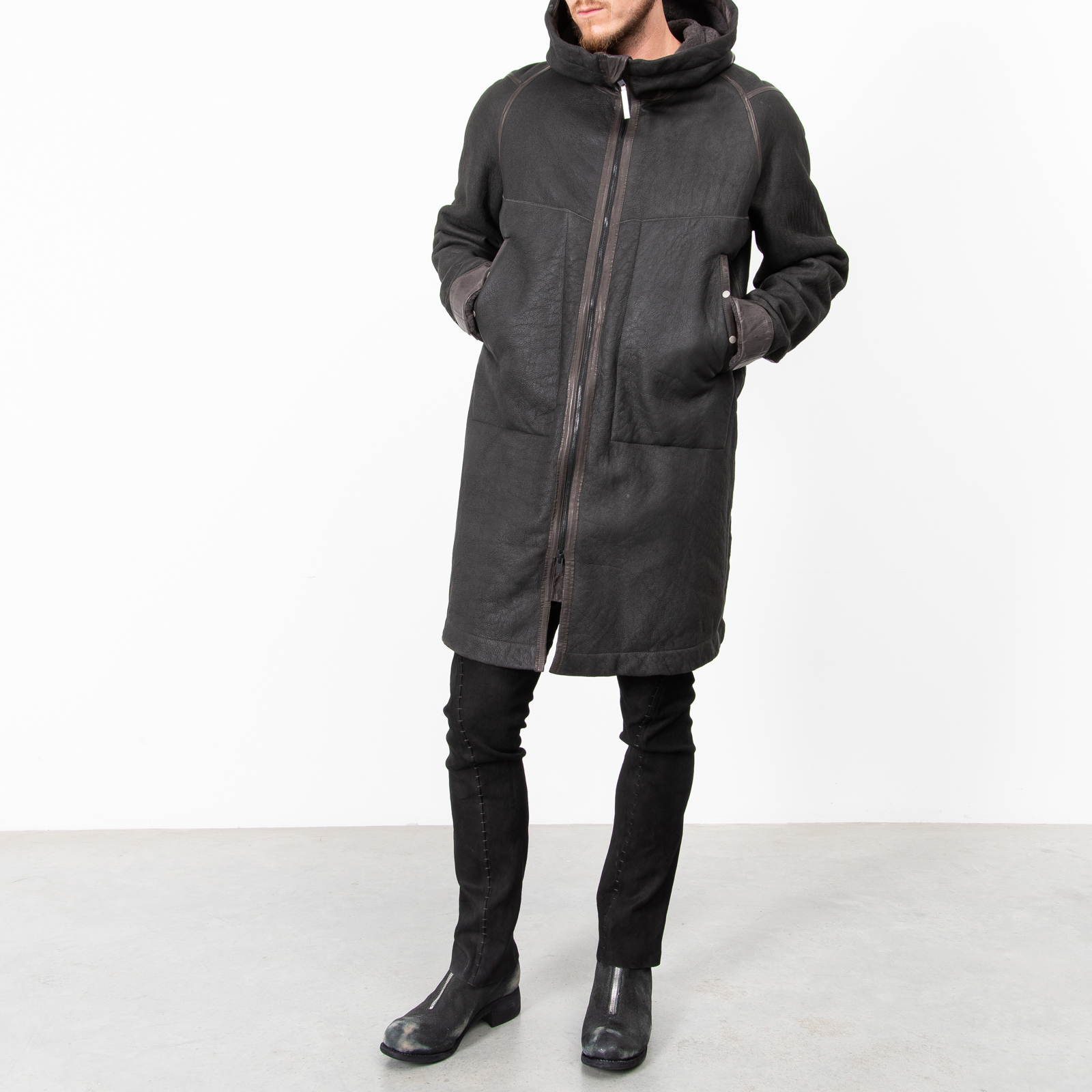 CHARCOAL HOODED SHEARLING COAT|wolfensson