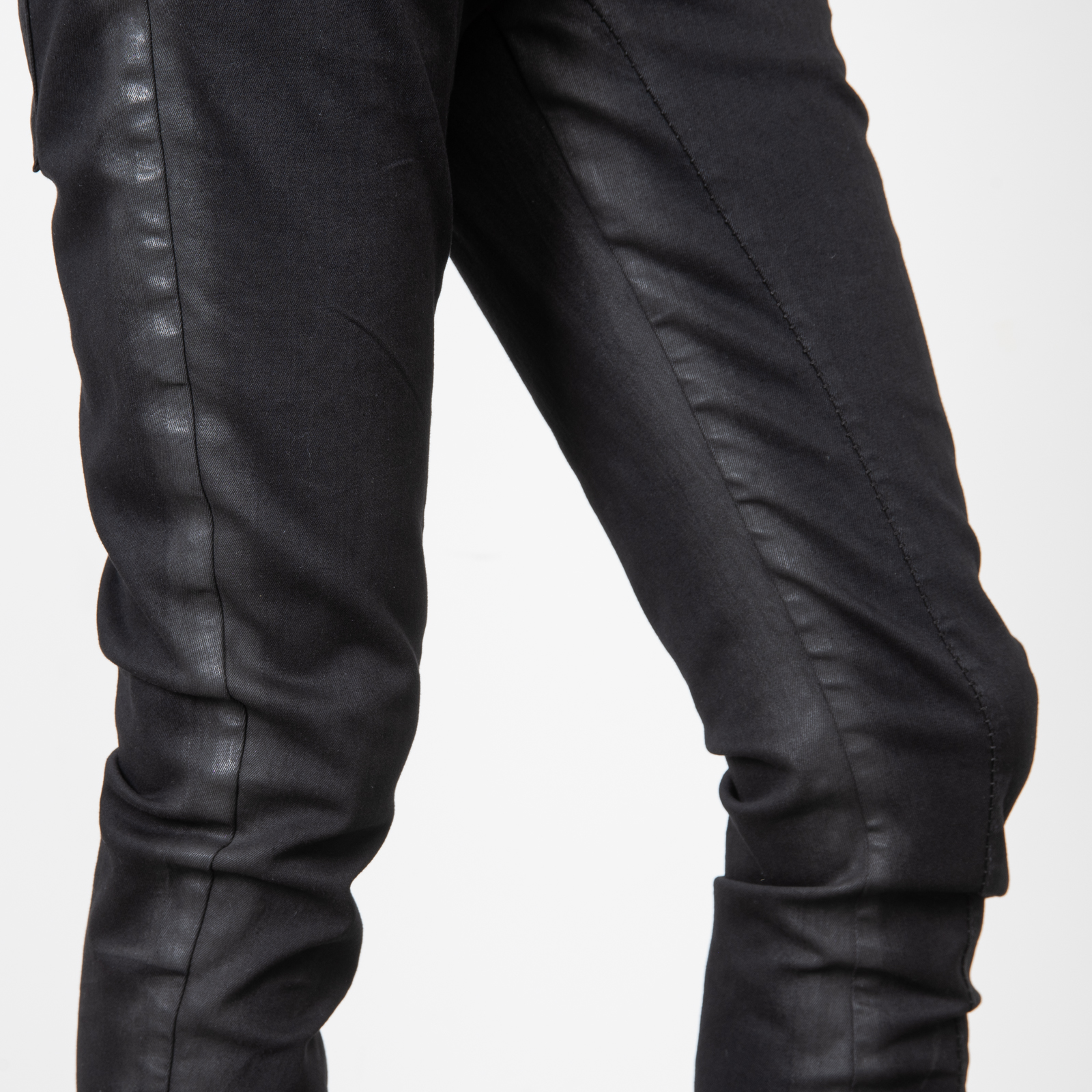 BLACK COATED JEANS|wolfensson